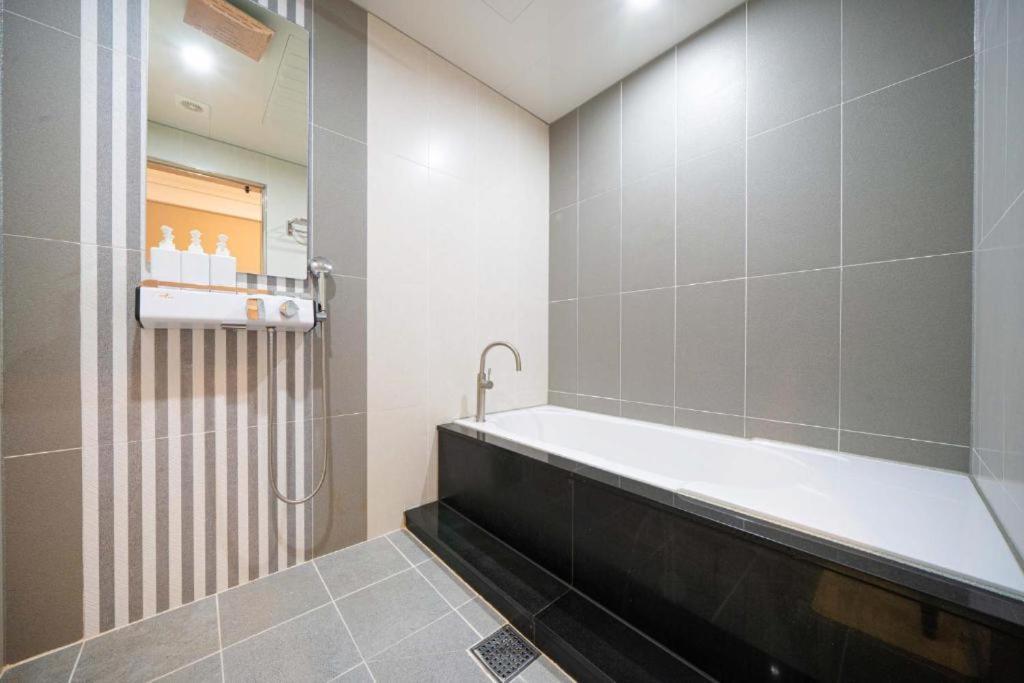 Hotel Core Naju Luaran gambar