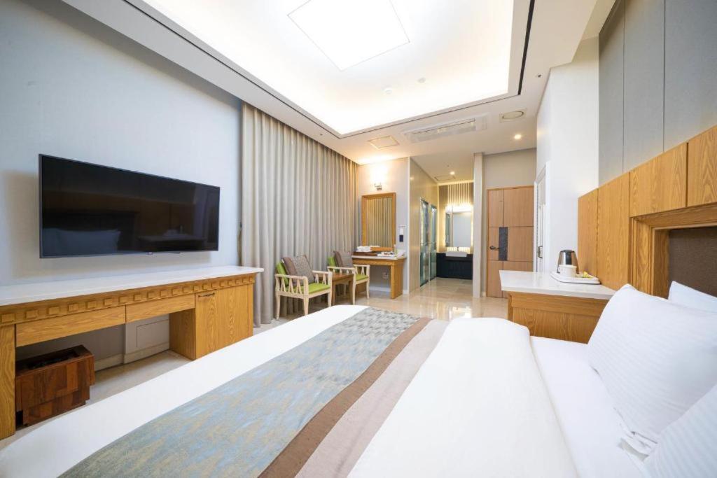 Hotel Core Naju Luaran gambar